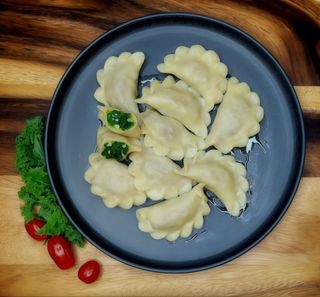Pierogi z szpinakiem i mozarellą