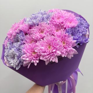 Bukiet z różowo-fioletowych chryzantem
