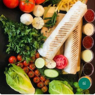 Pita z frytkami