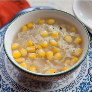 Zupa z słodkiej kukurydzy