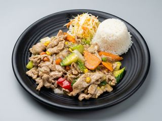 Kurczak w sosie pięciu smaków