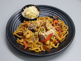 Udon z krewetkami 