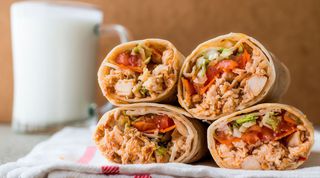 Klasyczny kebab w tortilli