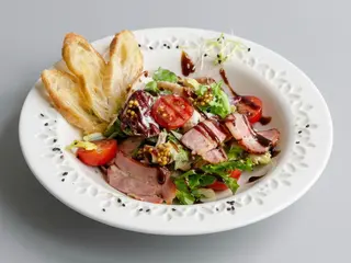 Sałatka Cezar (300 g)