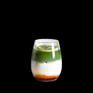 Matcha mango truskawka