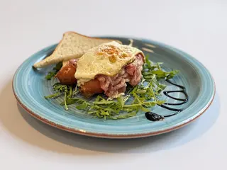 Kiełbasa zapiekana 
