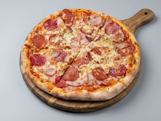 Pizza Mięsna 31