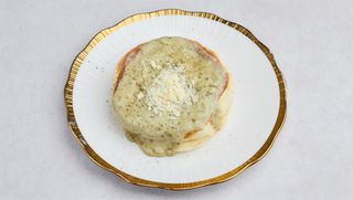 Naleśnik z matchą z białą czekoladą