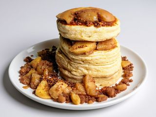 PANCAKES SZARLOTKOWE