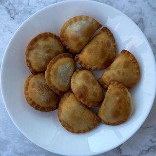 Pierogi z ziemniakami i wątrobką (porcja XL) gotowane