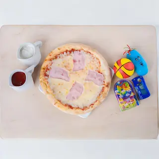 Pizza Bambino z serem i szynką