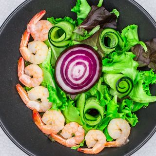 Sałatka z krewetkami