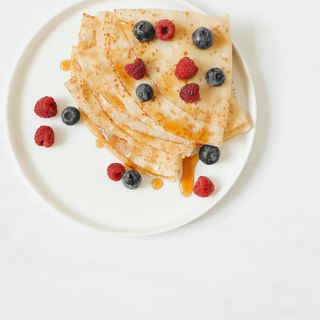 Naleśniki z serem i owocami