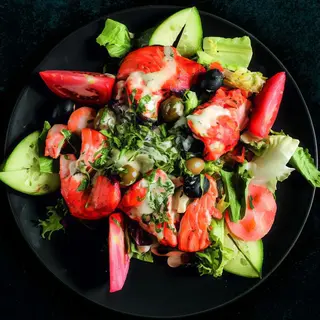 Salmon Tikka Salad