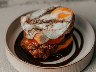 Grzanki z Chleba Shokupan z szarpaną wieprzowiną