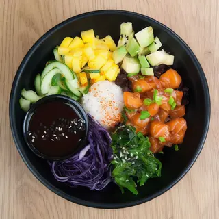 Sushi bowl XL z łososiem MOWI