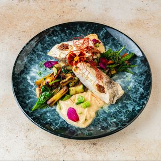 Filet supreme sous vide z camembertem i szuszonym pomidorem