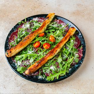 Carpaccio wołowe z bresaoli