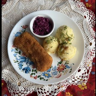 Kotlet szwajcar - schabowy z serem, ziemniaki, surówki