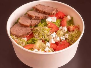 Sałatka z wołowiną