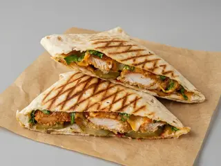 Crunchy grillowany pełnoziarnisty placek w formie kiszonki