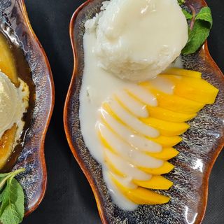 Kleisty ryż z mango