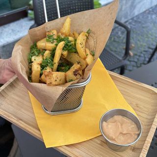 Holenderskie Fryty z Sosem Belgijskim ! 