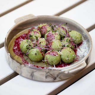 Gnocchi szpinakowe nadziewane kaczką