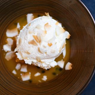 Mus z białej czekolady