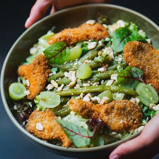 Sałata z chrupiącymi boczniakami