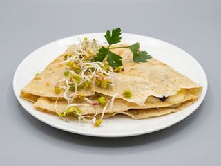 Naleśnik ser, szynka, pieczarki jajko