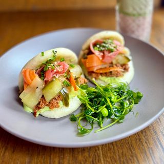 Bułeczki bao z kremową pastą z tuńczyka