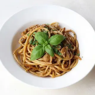 Menzo Bucatini