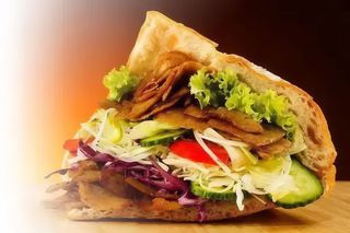 Kebab w amerykańskiej bułce