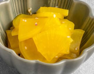 Marynowana rzodkiew - danmuji