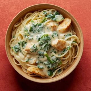 4. Spinaci z kurczakiem	