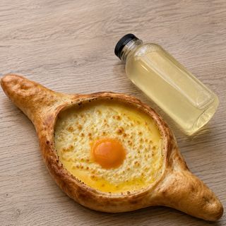 Chaczapuri po adzarsku + lemoniada 500 ml