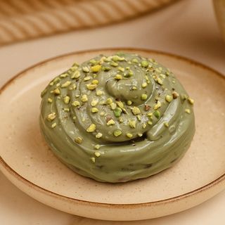 Cynamonka z pistacją