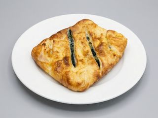 Chaczapuri ze szpinakiem