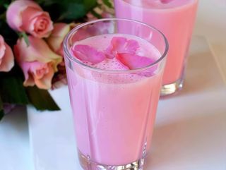 Rose lassi