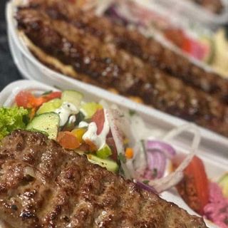 Adana talerz kebab
