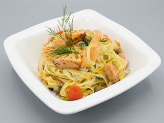 Makaron Tagliatelle al Salmone