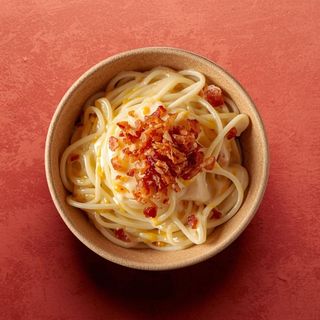 43. Sos Carbonara + Mozzarella + Cebulka Prażona