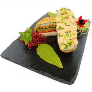 Sushi burger z łososiem