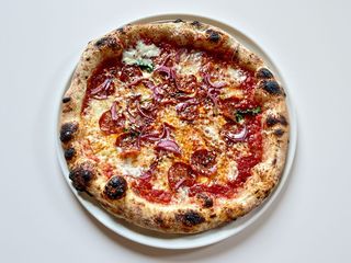 Pizza Salsiccia al Peperoncino