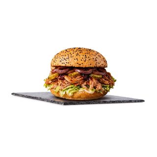 Burger z Szarpaną Wieprzowiną