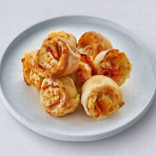 ROLLSY PEPPERONI & JALAPENO