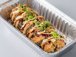 FUTOMAKI TEMPURA WĘGORZ 6 szt.