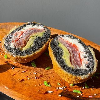 Black Burger Tuńczyk 