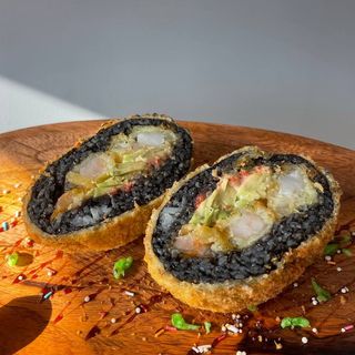 Black Burger Krewetka w Tempurze 